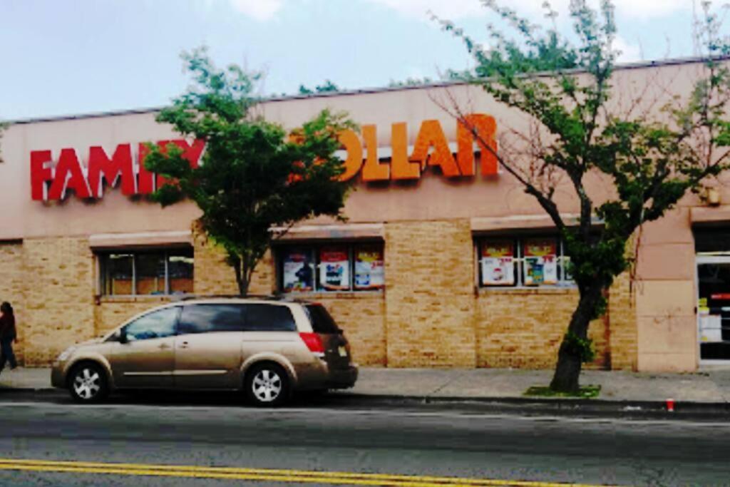 Spacious Cozy 2 Bedroom - Near Ewr/nyc/outlet Mall Apartment *