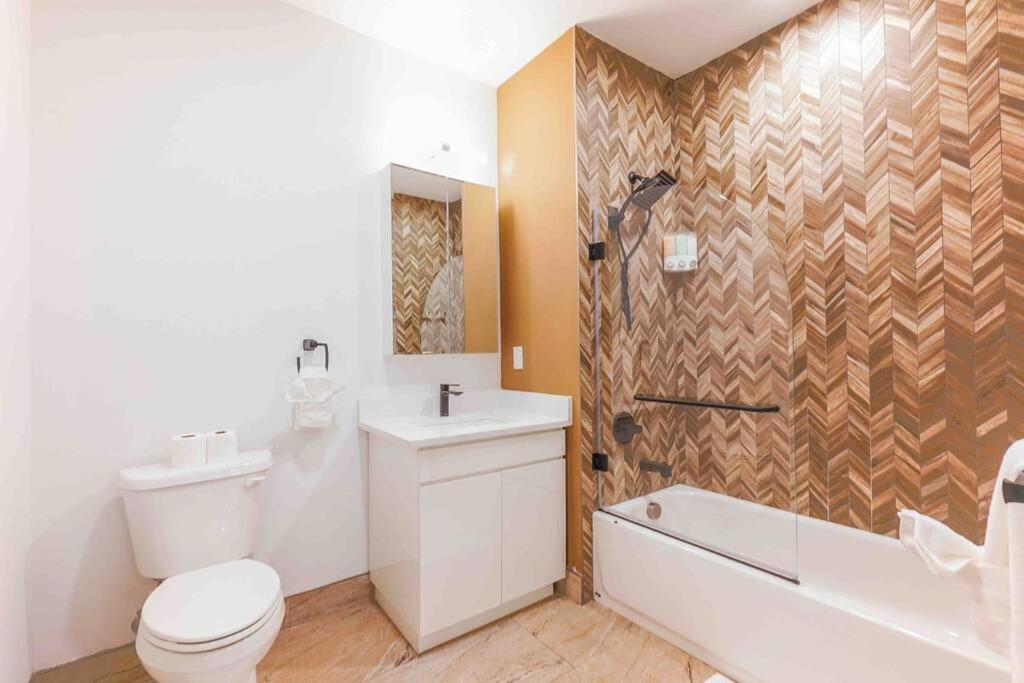 Apartment Free Parking 40 Off 2bdr Prudendtial Center *