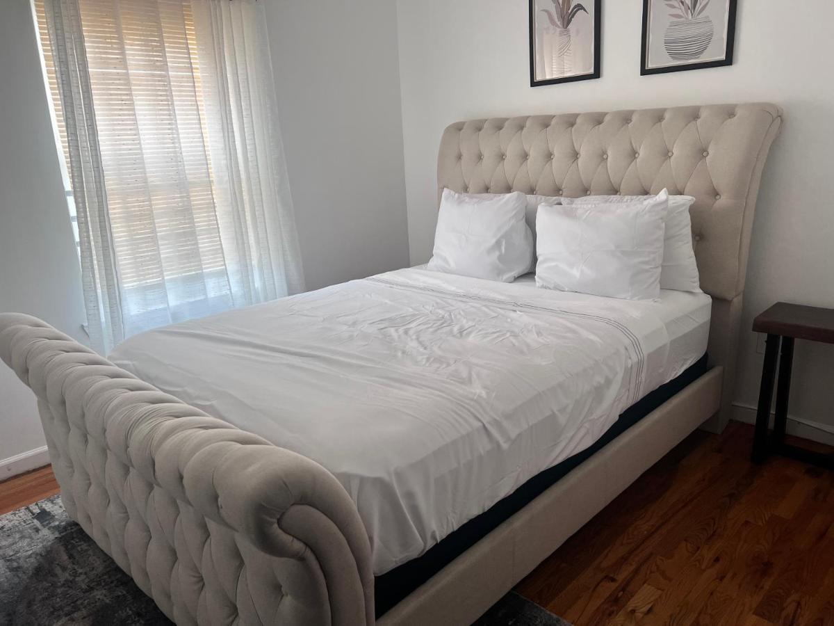 Elegant 3 Kings Bedroom Near Downtown Ewr Nyc Airport Apartment Newark