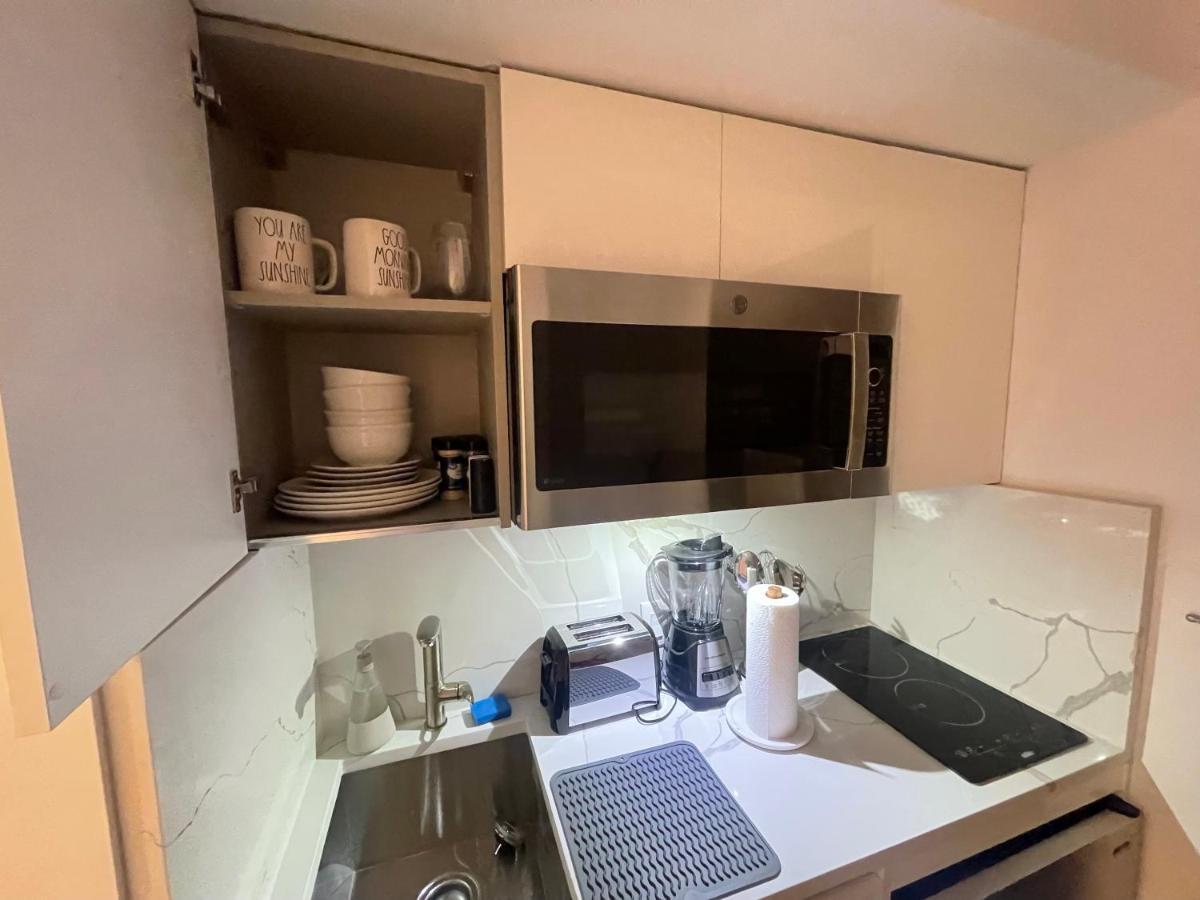 Weekly Discount! Sleeps 4near Airport&train Apartment *
