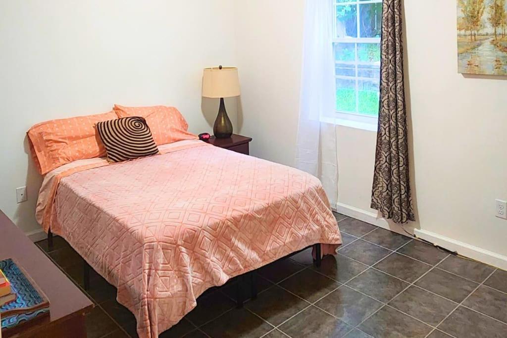 Brick Bliss Apartment Newark
