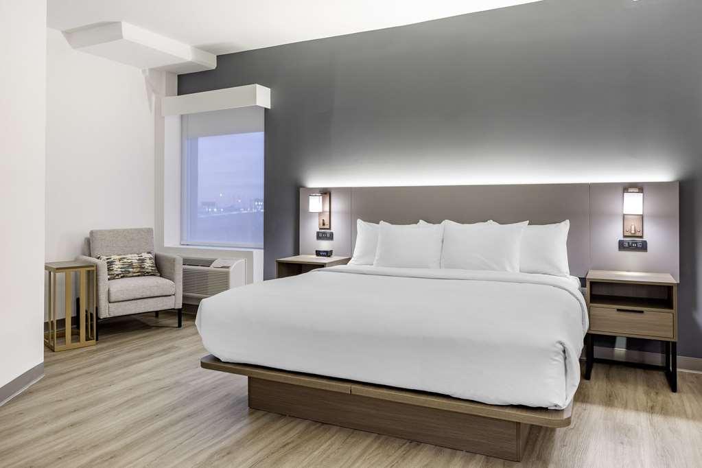 Hotel Comfort & Liberty International Airport