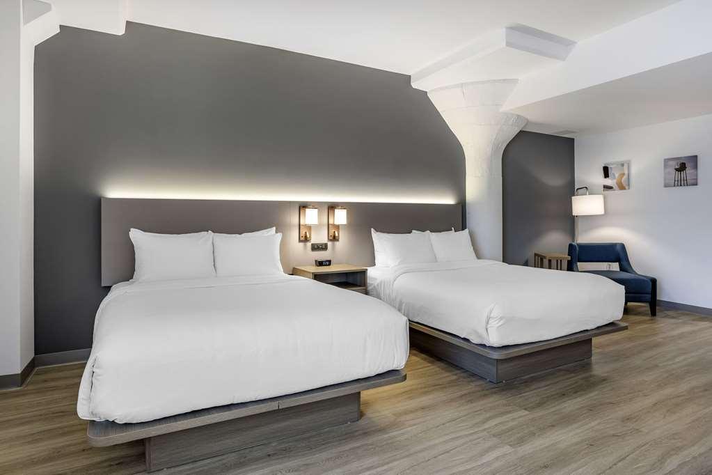 Hotel Comfort & Liberty International Airport