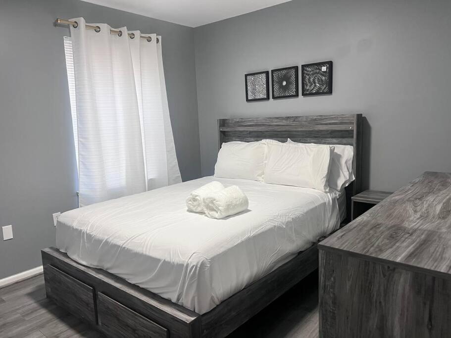 Urban Oasis 3 Kings Bed 3mins From Ewr-nyc Downtow Newark