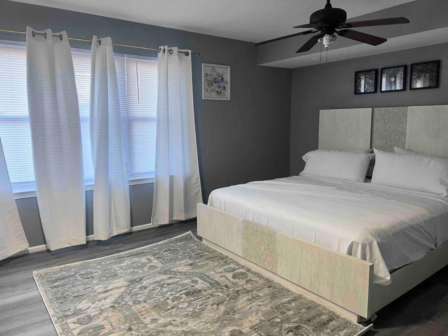 Urban Oasis 3 Kings Bed 3mins From Ewr-nyc Downtow Apartment Newark