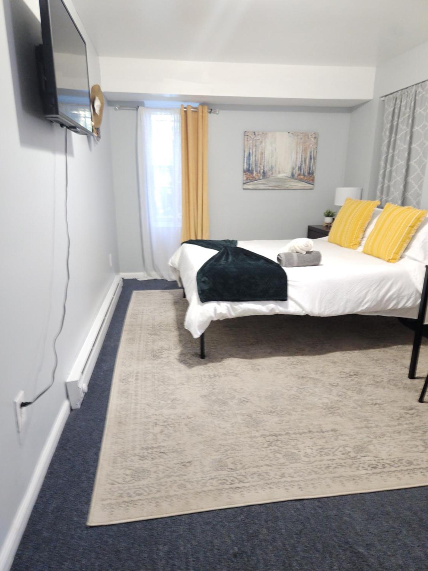 Entire 2-bed Private - Ewr/nyc/outlet Mall Apartment *