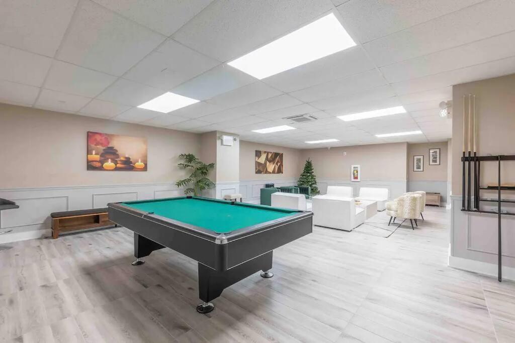Eminent Near Ewr & Nyc W/ Gym *