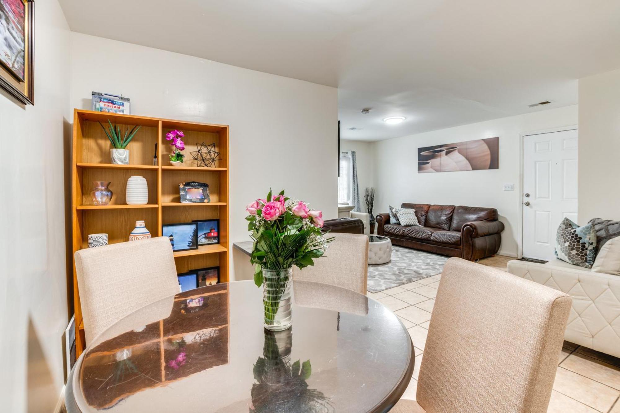 Holiday home Cozy Getaway About 15 Mi To Manhattan! Newark