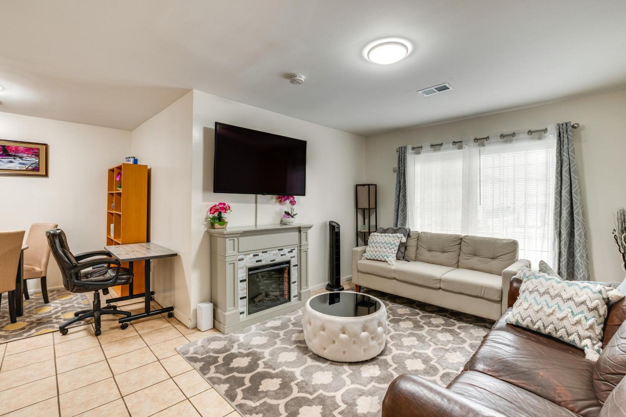 Cozy Getaway About 15 Mi To Manhattan! Holiday home Newark