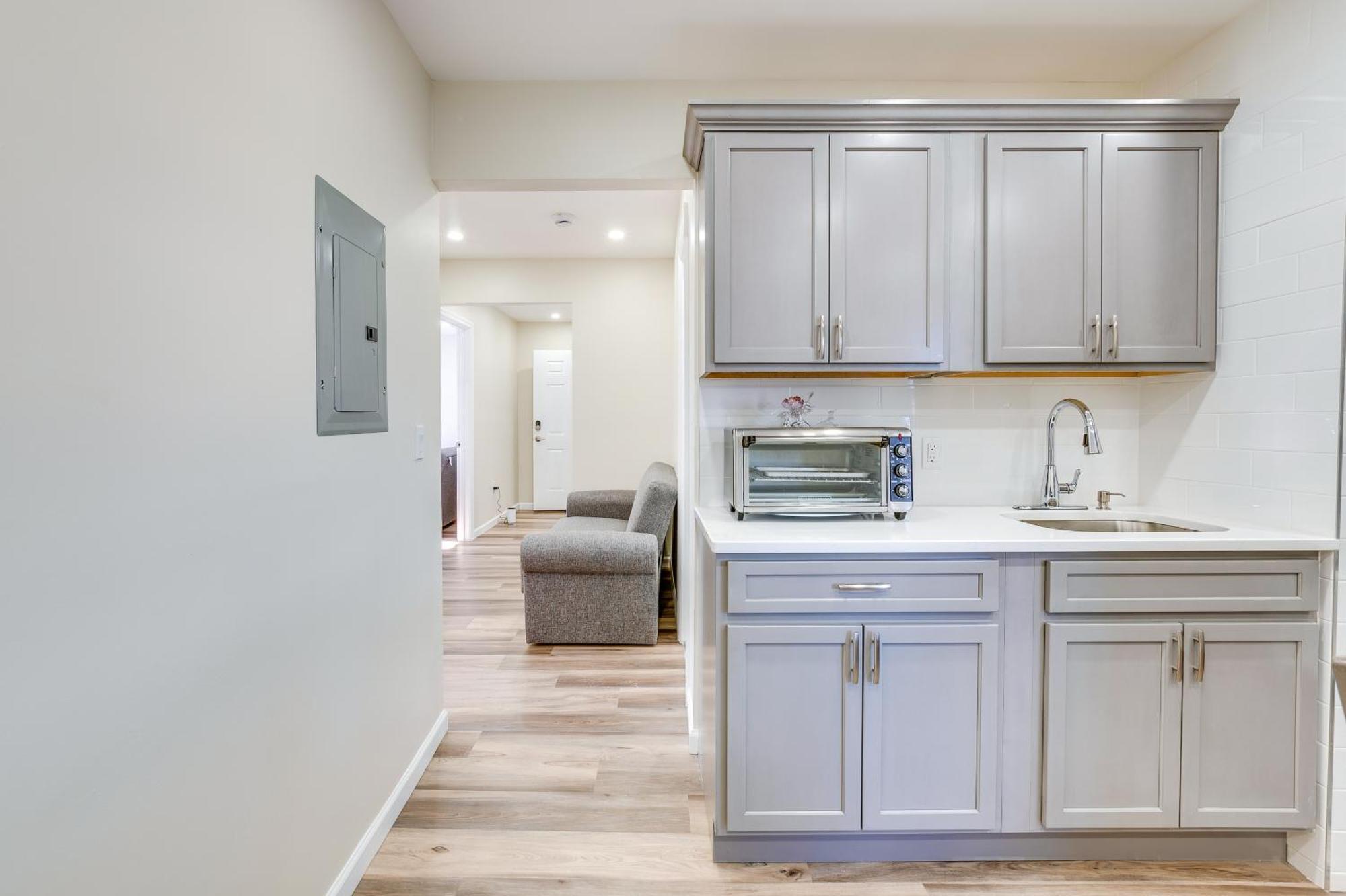 Convenient About 15 Mi To Manhattan! Apartment *