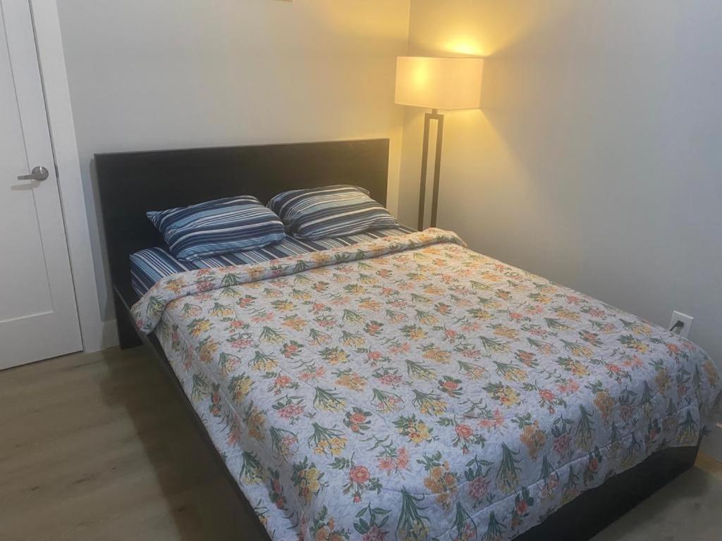 Homestay Stylish 8mins To Airport *