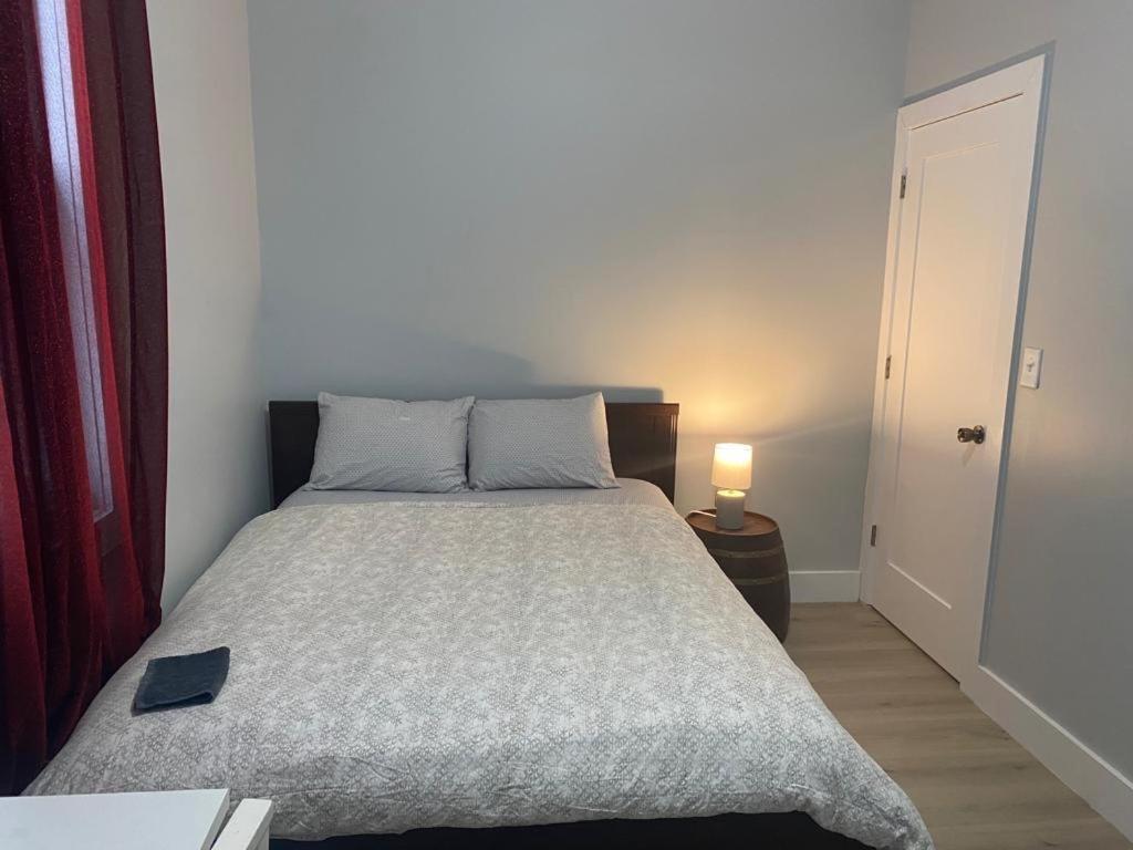 Stylish 8mins To Airport Newark