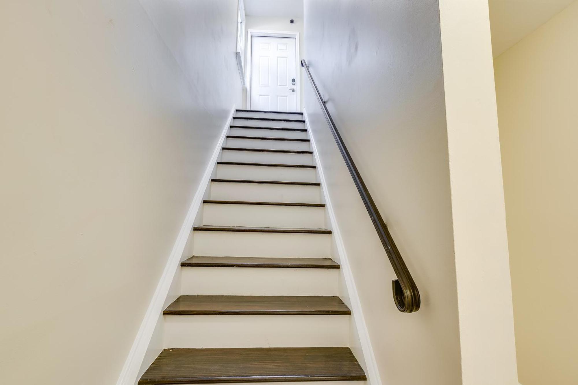 Convenient About 15 Mi To Manhattan! Apartment *