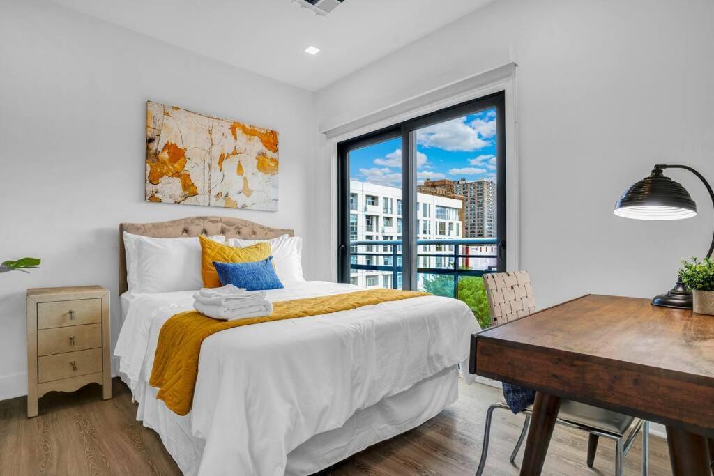 Apartment Exuberant King Bed Near Ewr W/ Gym & Parking