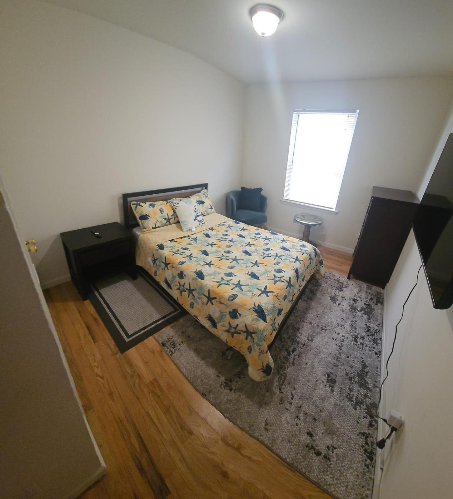 Apartment Travelers' Delight In City *