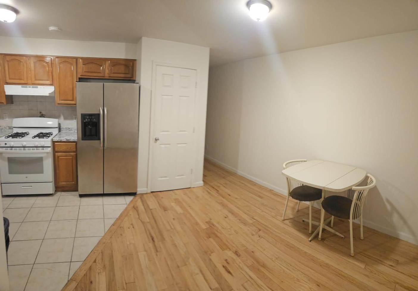Travelers' Delight In City Apartment *