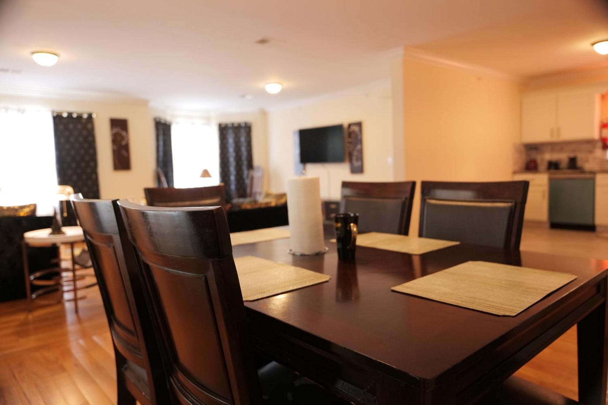 Hospedagem domiciliar Affordable Luxury Near Nyc & Ewr *