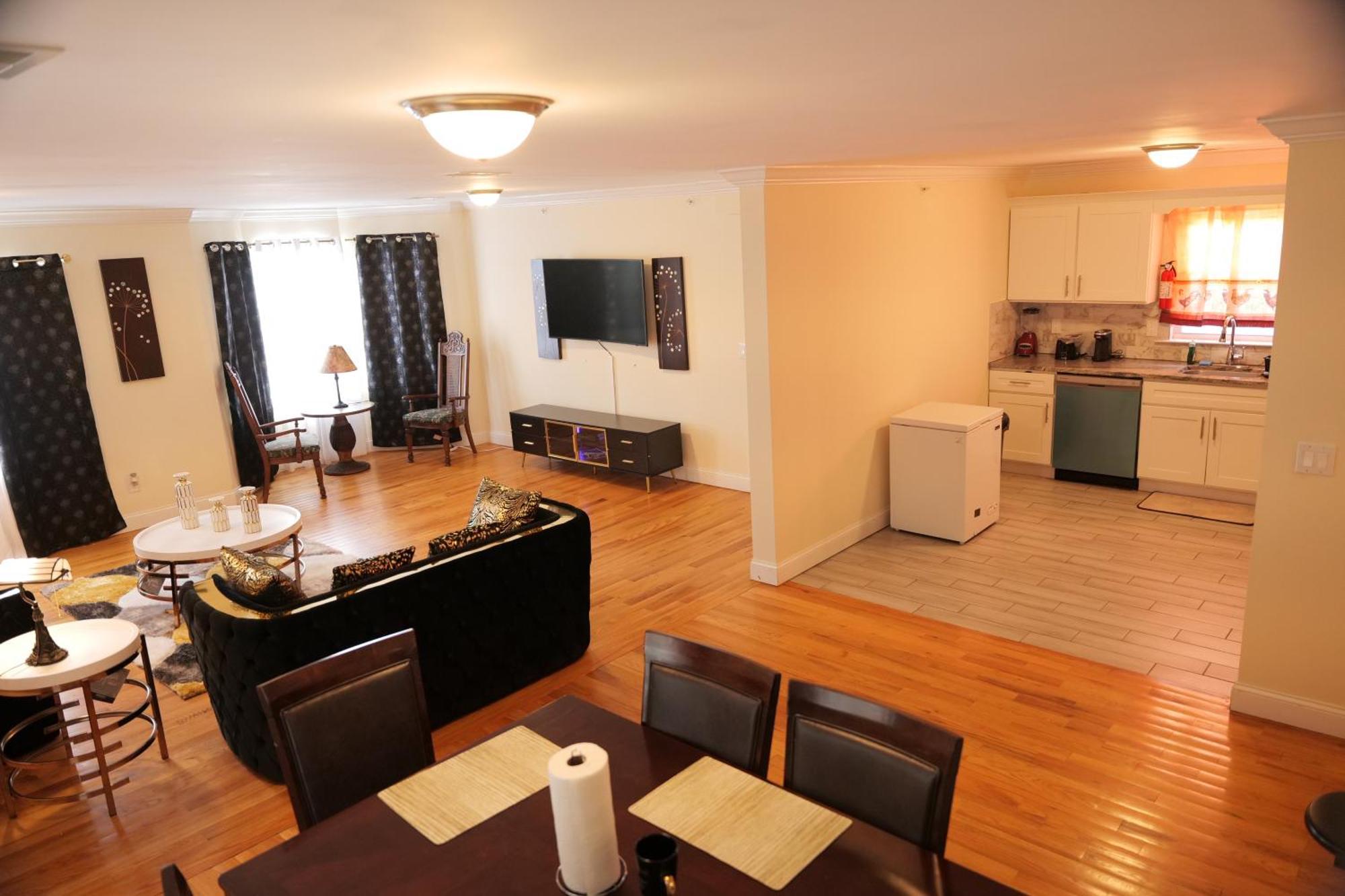 Hospedagem domiciliar Affordable Luxury Near Nyc & Ewr Newark