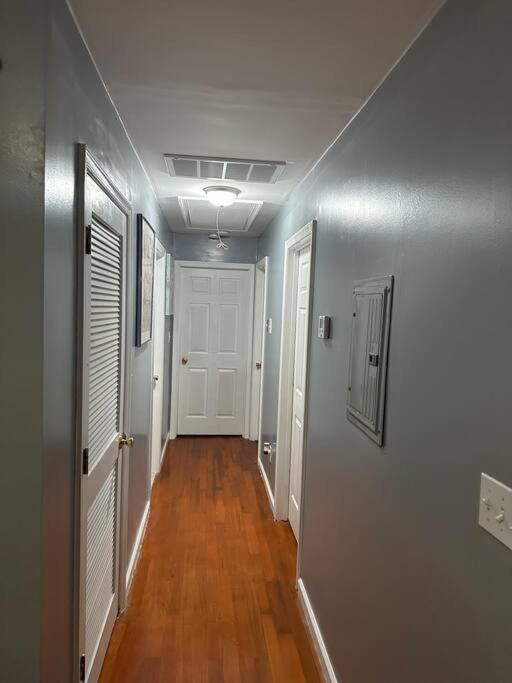 Master's Bedroom With Private Bathroom, 6 Mins To Liberty International Airport Penn Station Prudential New York It Is Central Close To Major Places * Newark