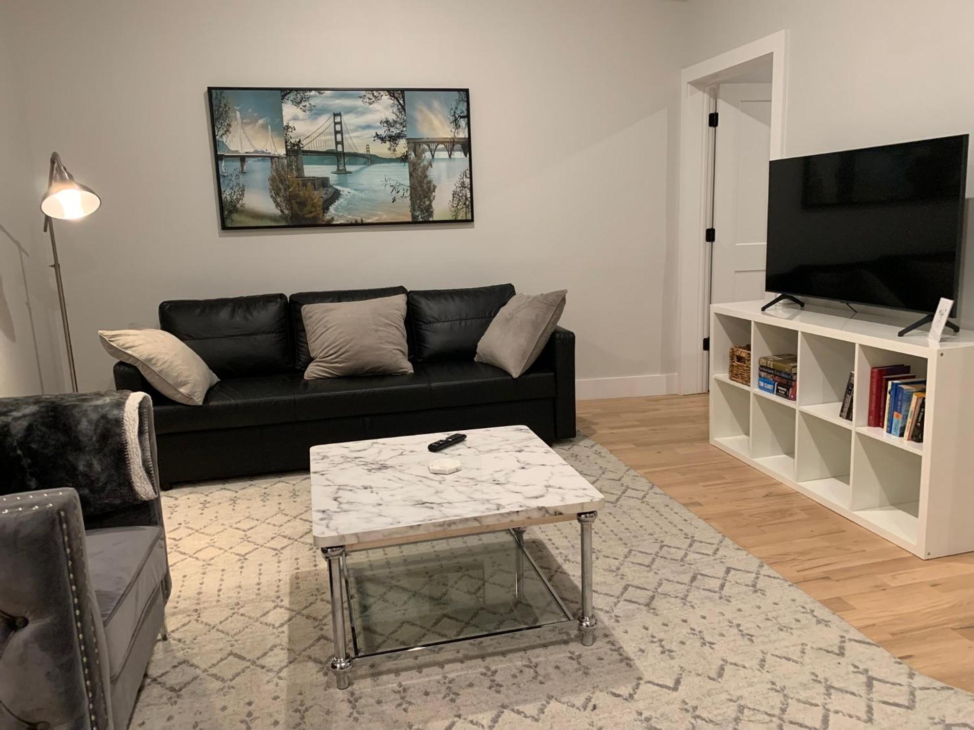 Apartment Spacious For Groups 8mi From Nyc Newark