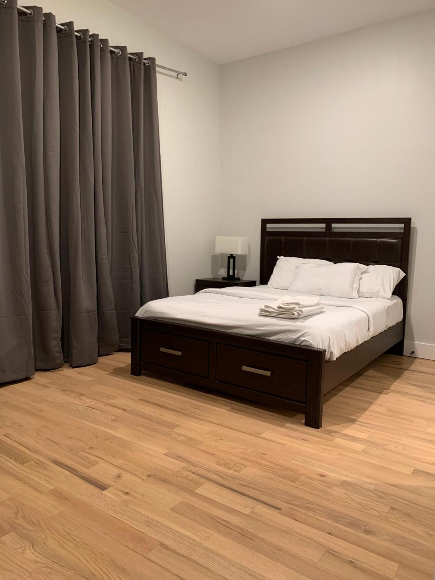 Spacious For Groups 8mi From Nyc Apartment *