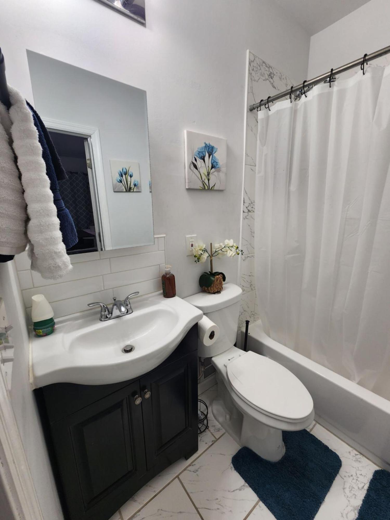 Serene Oasis With Private Bathroom