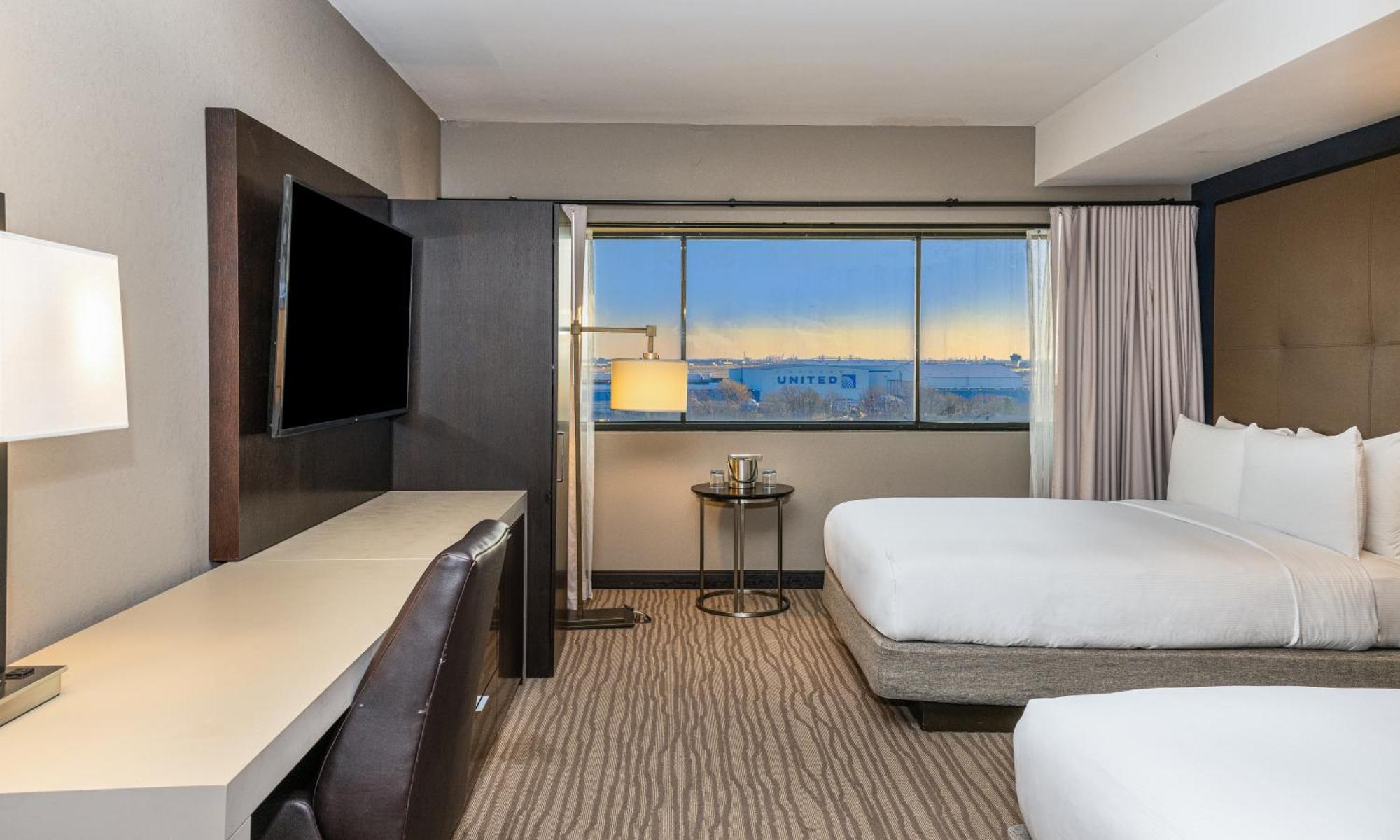 Doubletree By Hilton Airport Hotel Newark