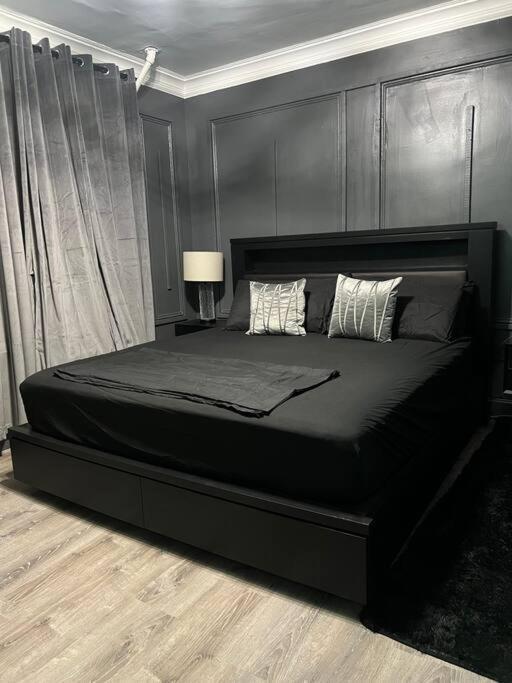 Apartment Vintage Luxury 2 Bedroom *