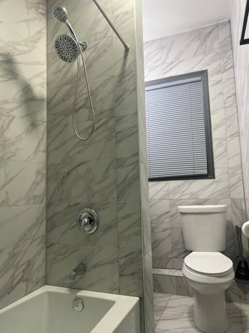 Vintage Luxury 2 Bedroom Newark