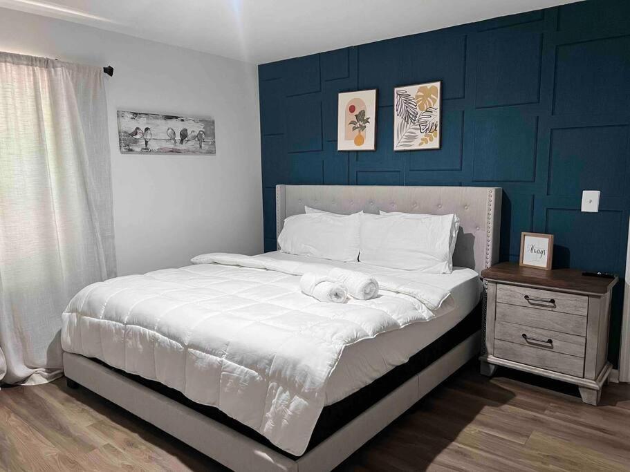 2 Kings Bedroom,2 Bath, 7mins From Ewr/nyc * Newark