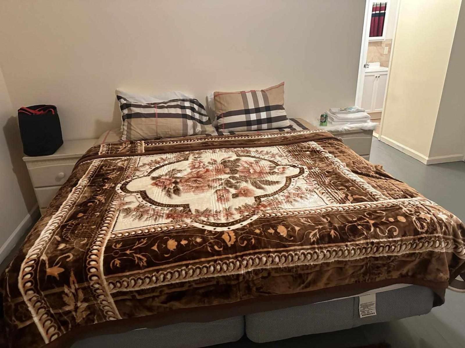 Travelers Long With Private Bathroom Divine And 5mins To Ewr Airport And 4mins To Penn Station Newark, New York Homestay