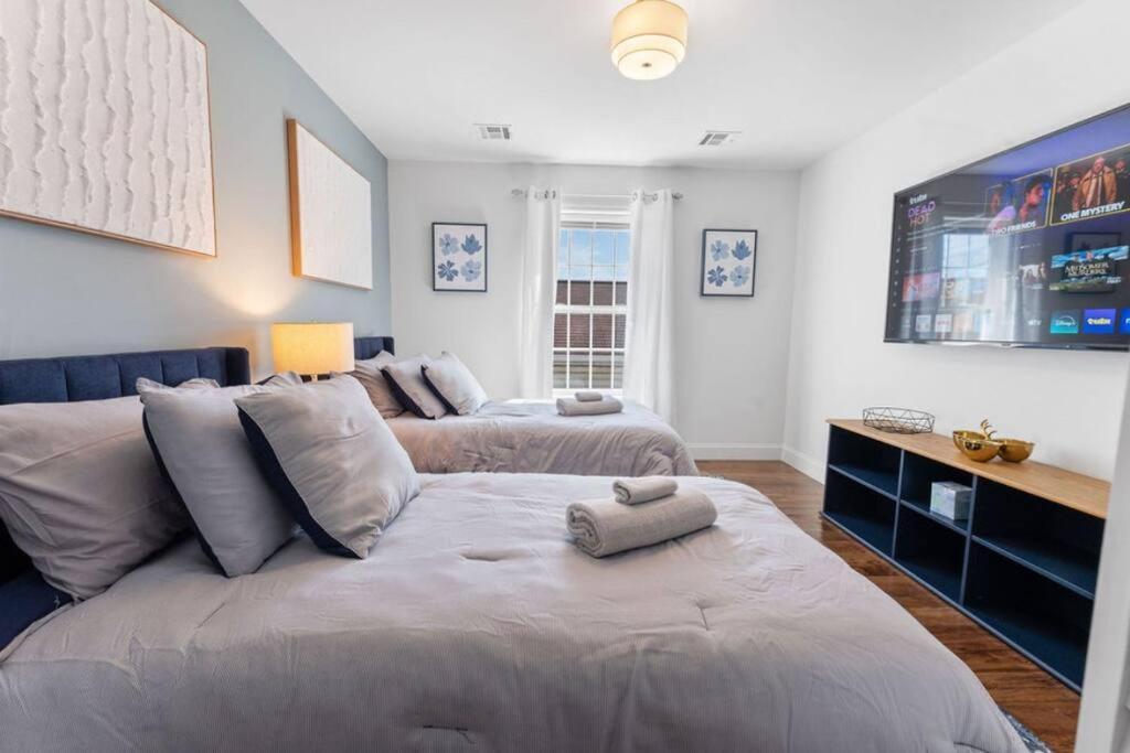 Cityscape Apartment Newark