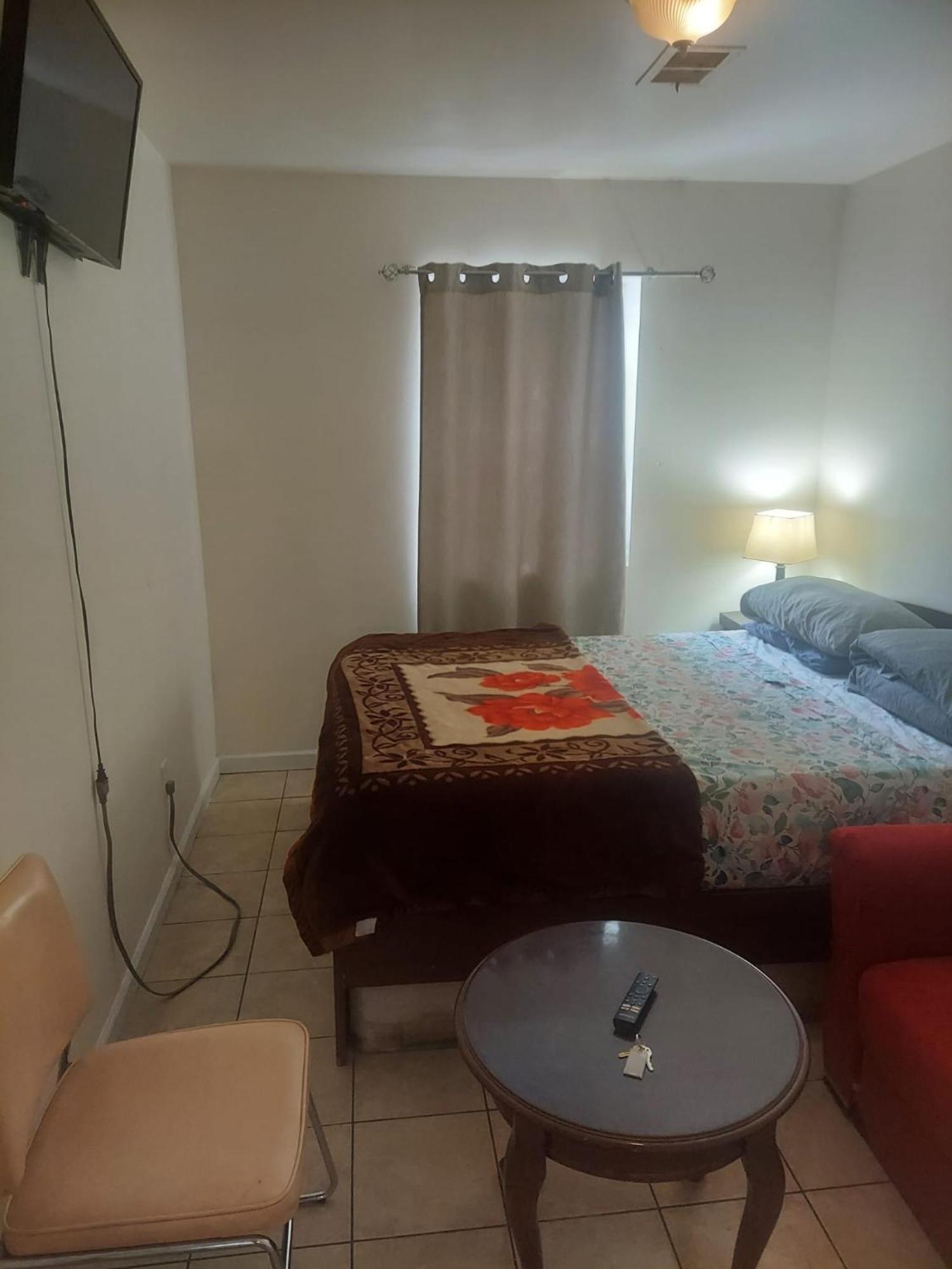 Hospedagem domiciliar Crystal 1 Near 12mins To Ewr Airport / Prudential / Njit / Penn Station Newark