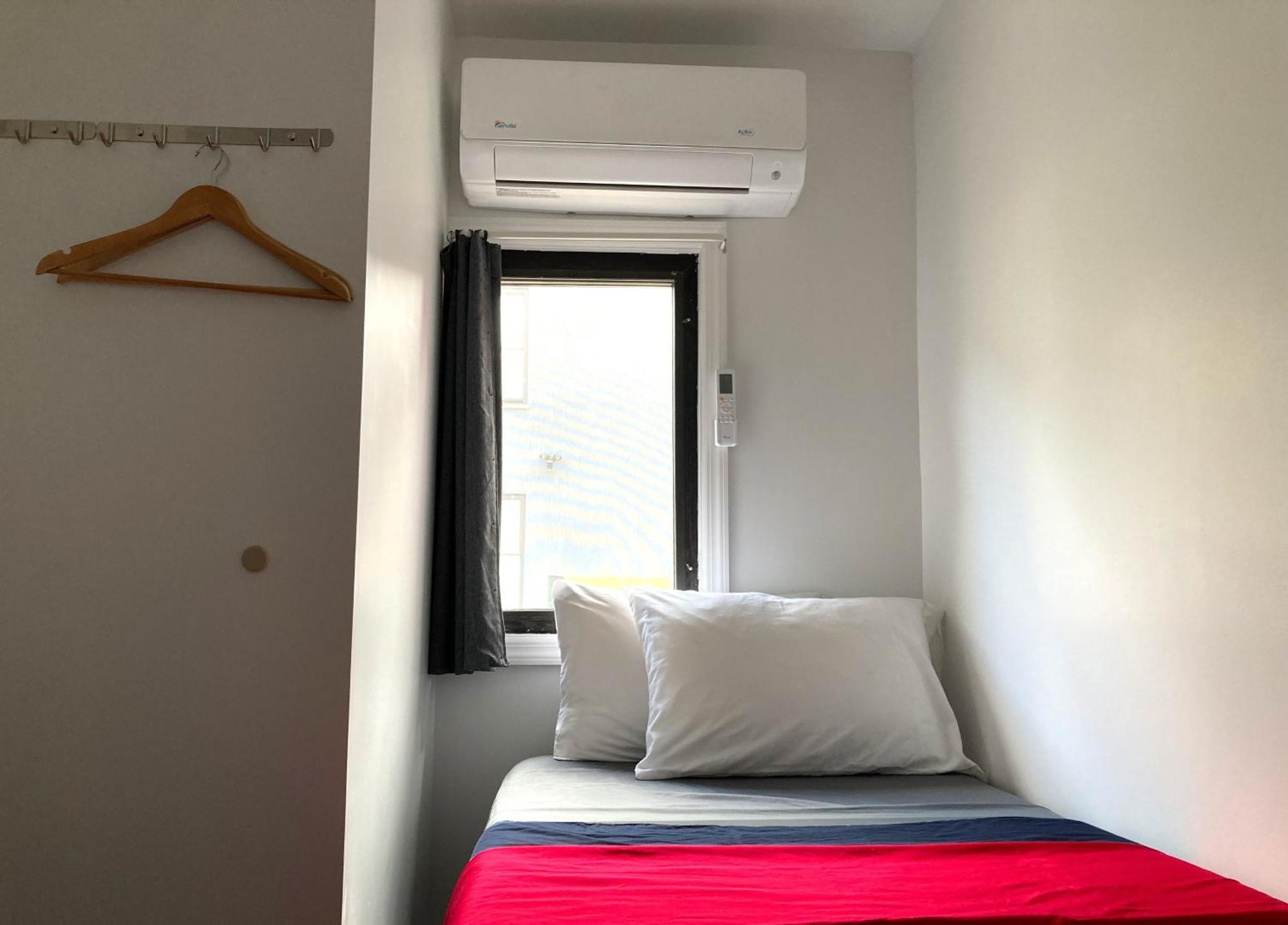 Modern Ironbound With Kitchen-fasttraintonyc-onestoptoairport Guest house