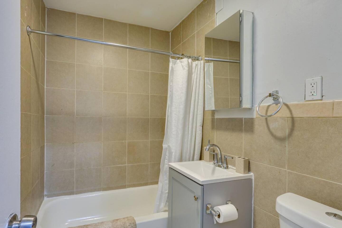 Clinton Hills -