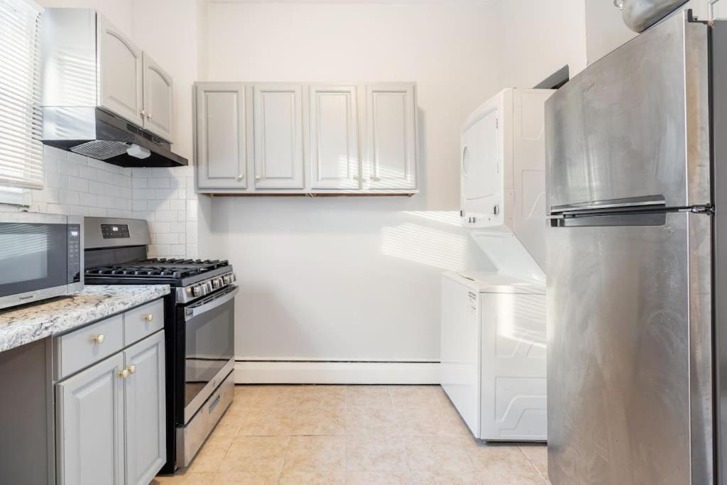 Clinton Hills -