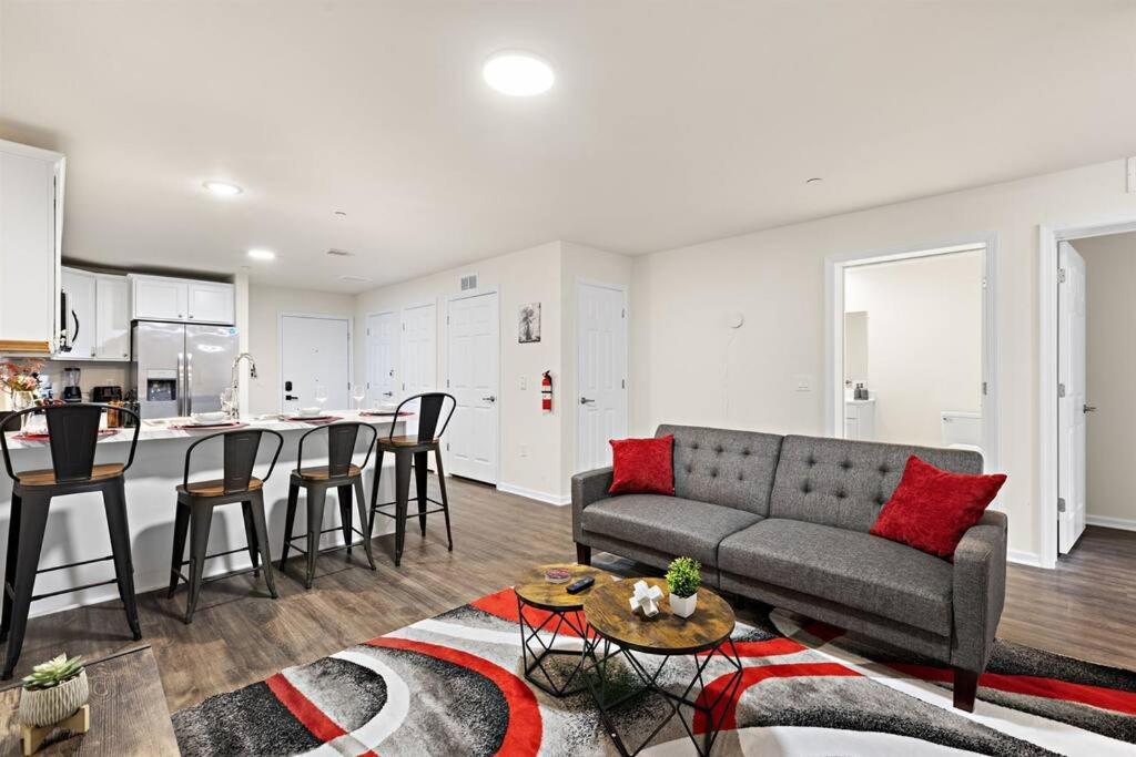 Family & Traveler Haven - Nyc & Nwk W/free Parking Apartment *