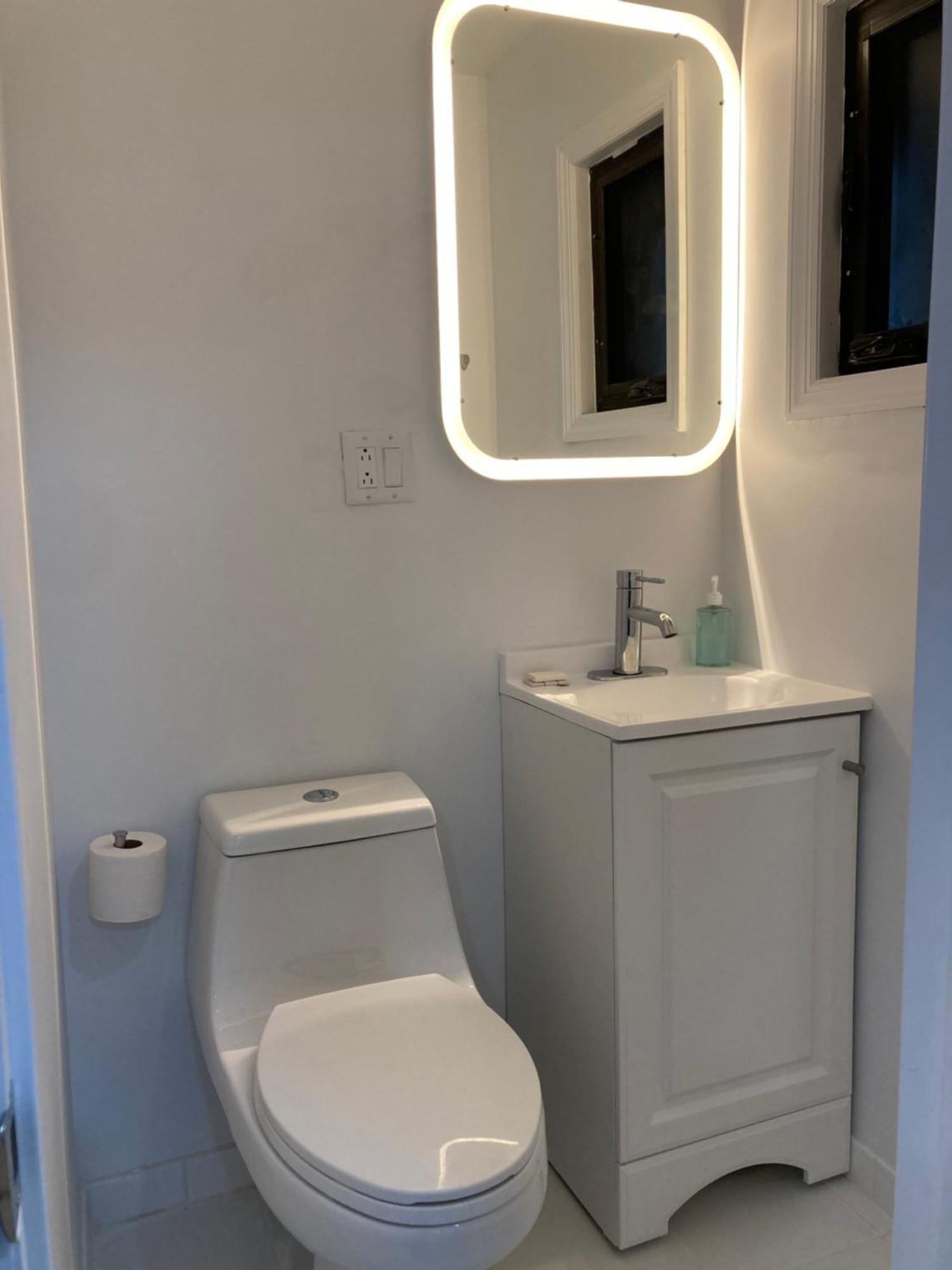 Modern Ironbound With Kitchen-fasttraintonyc-onestoptoairport * Newark