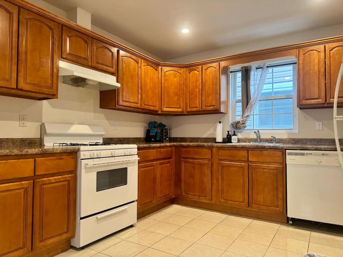 Homestay Harmony In The Heights - Master Newark