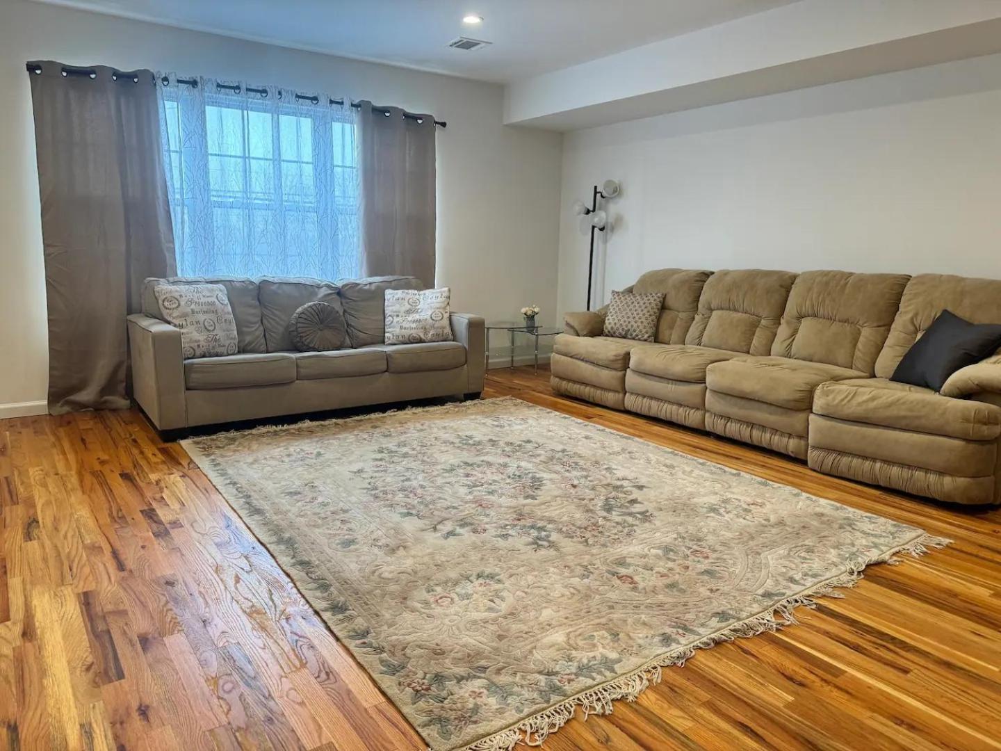 Harmony In The Heights - Master Homestay