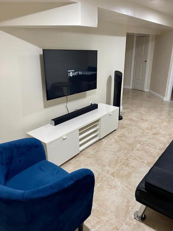 Z & Z 2 Apartment Newark