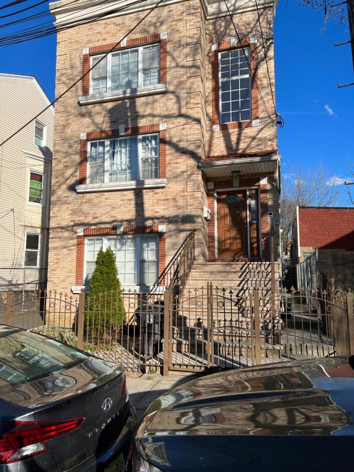 Apartamento Beautiful 3bdr House Newark
