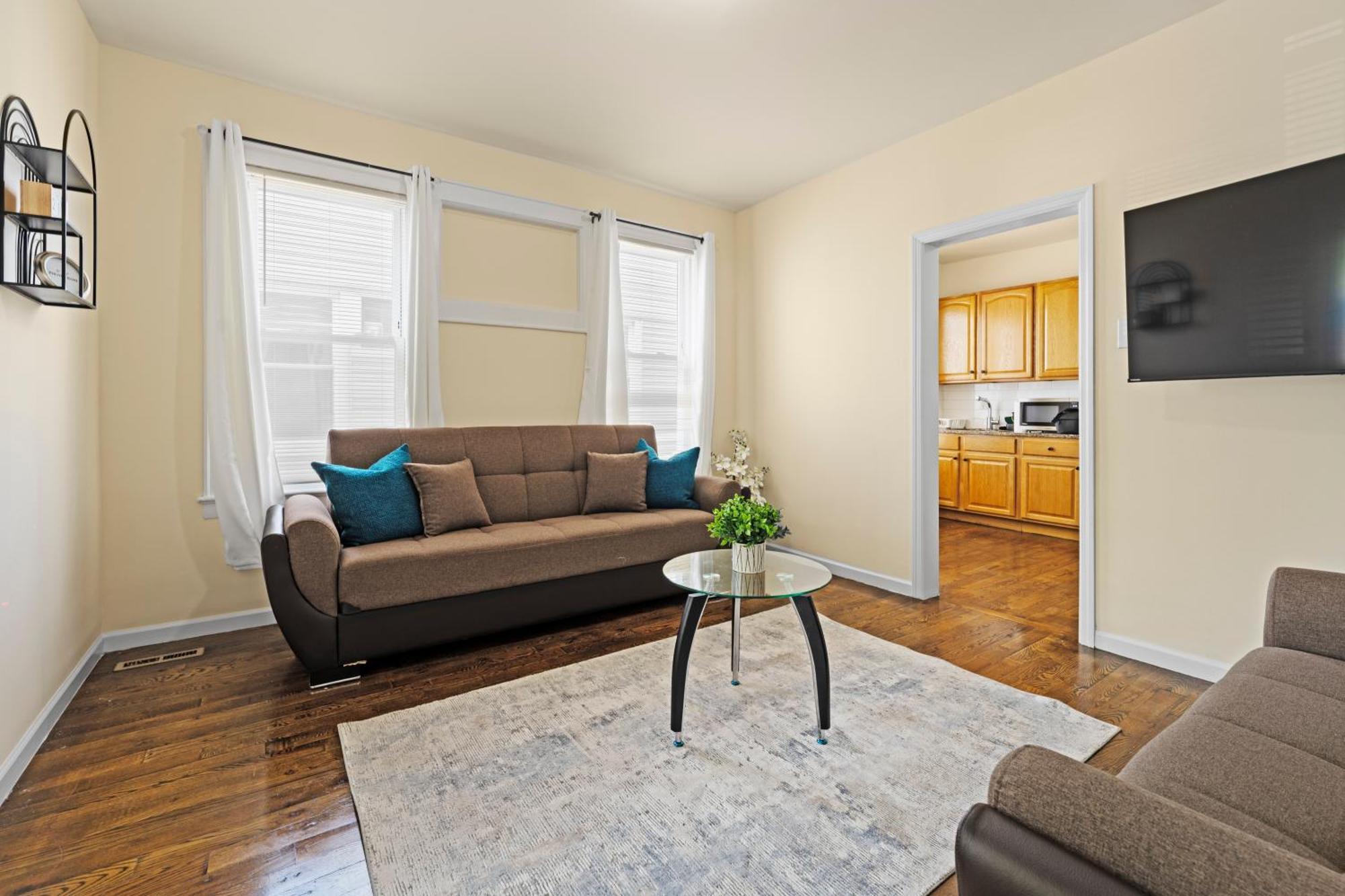 The Commuter Dream Close To Nyc Apartment Newark
