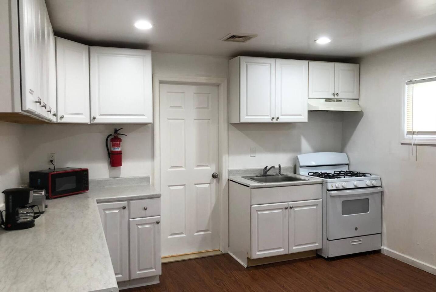 Apartment Private With 3 Bedrooms And 1 Bathroom Near International Airport Ewr And New York *