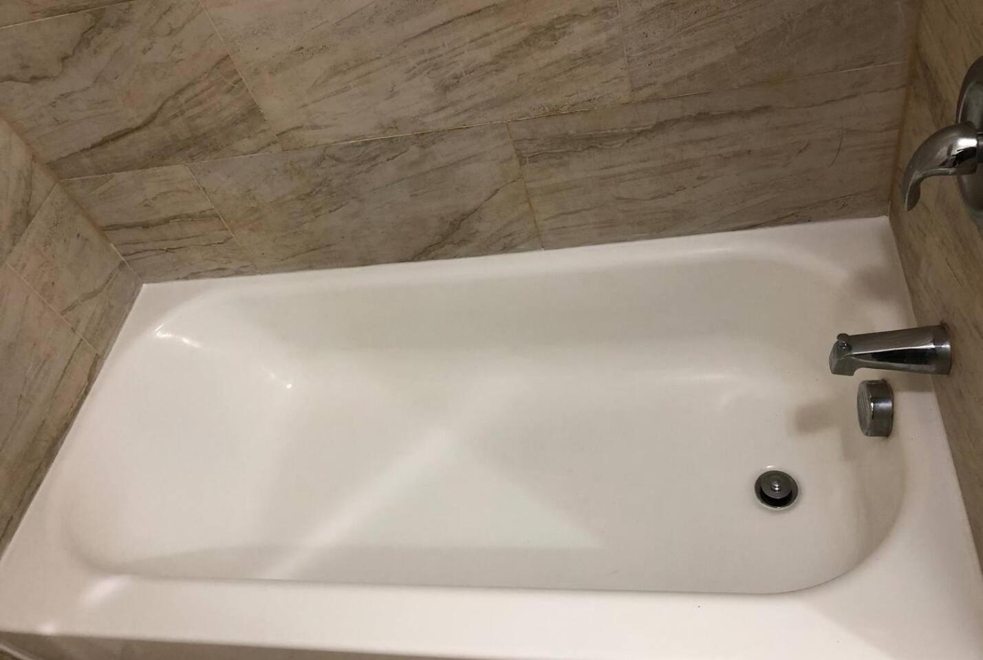 Large And Private 3 Bedroom And 1 Bathroom Near International Airport Ewr And New York Apartment *