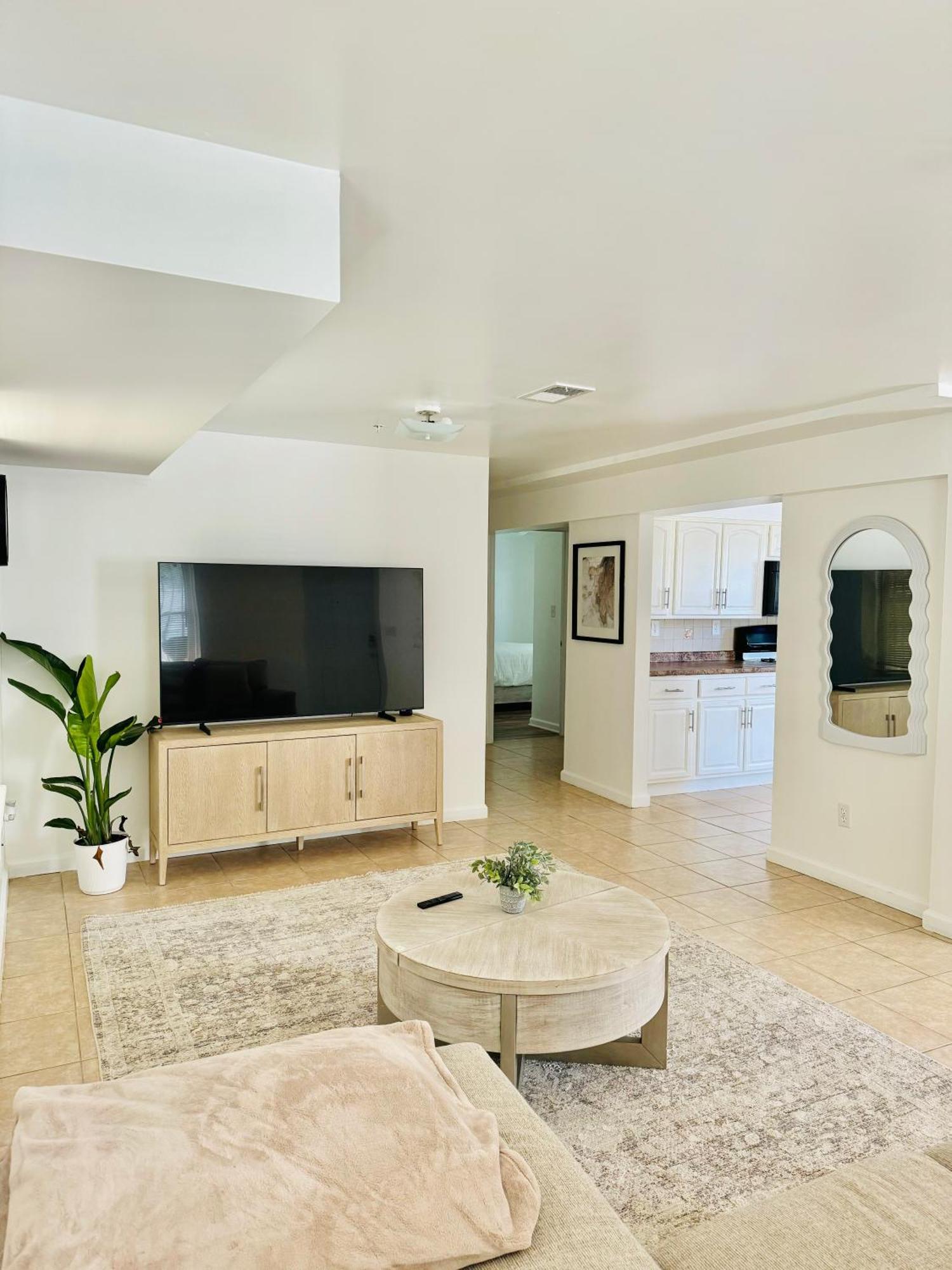 Cozy Evergreen By Airport * Newark