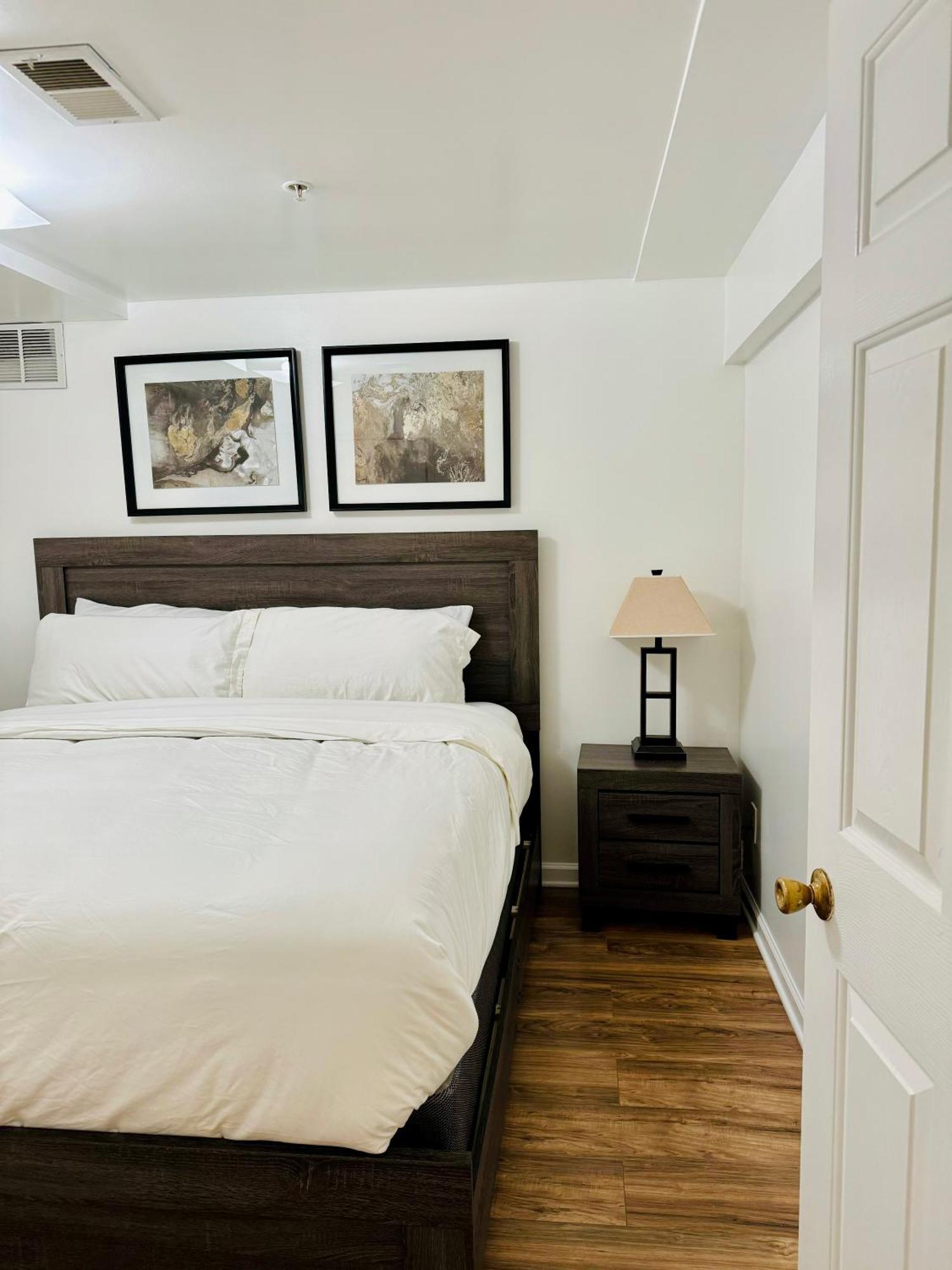Cozy Evergreen By Airport Newark