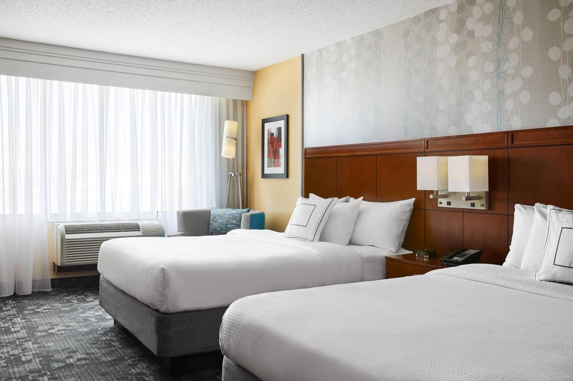 Hotel Courtyard By Marriott Downtown