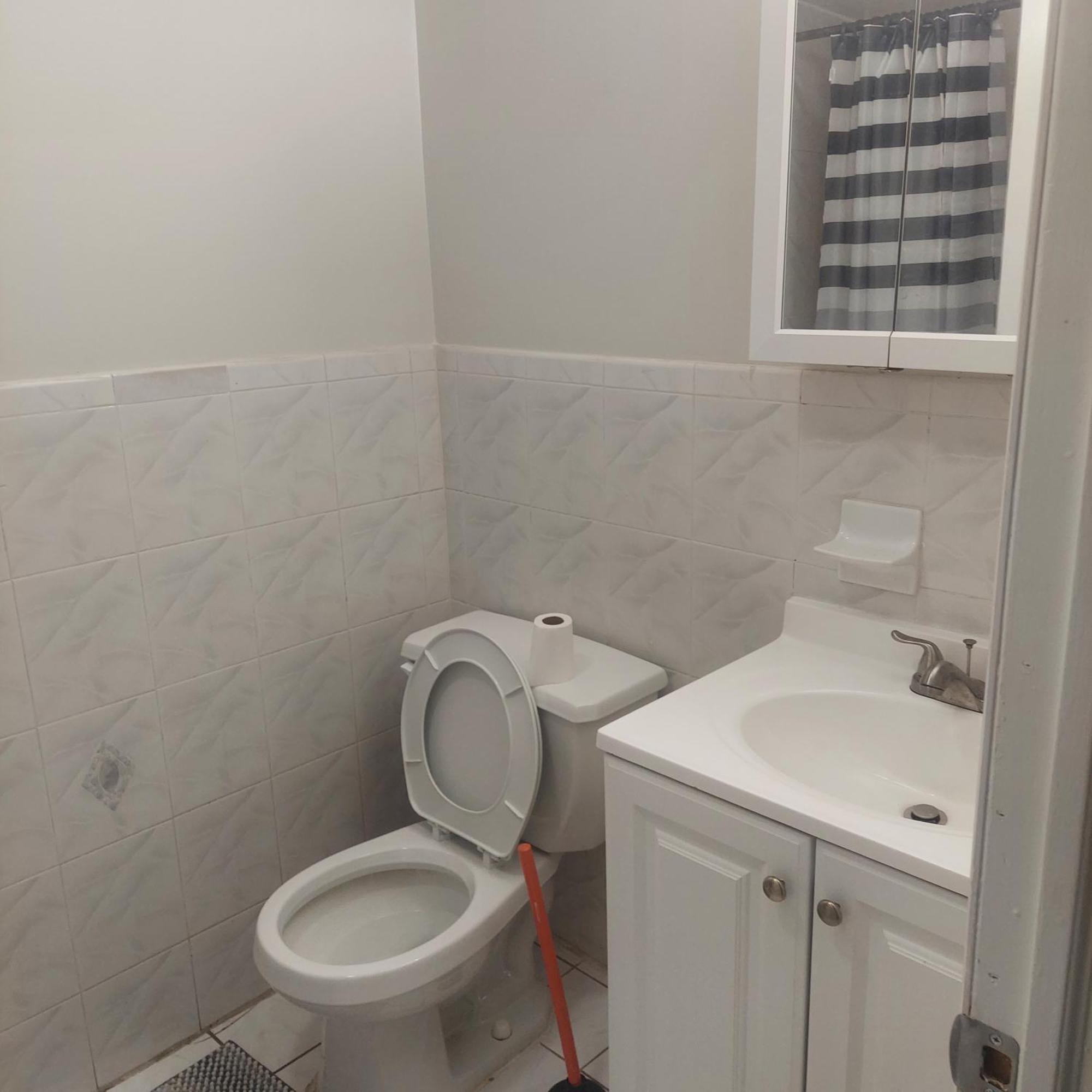Homestay Cosy Bedroom 12mins To Airport Prudential Njit Umdj Penn Station *