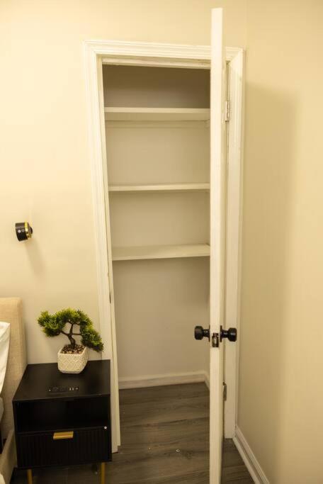 Holiday home Paloma - Lux Industrial Townhome *